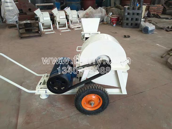 移動(dòng)式木屑機(jī) 移動(dòng)式木屑機(jī)