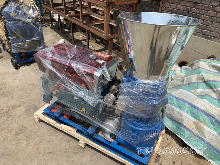 柴油機(jī)款平模飼料顆粒機(jī) 柴油機(jī)款平模飼料顆粒機(jī)