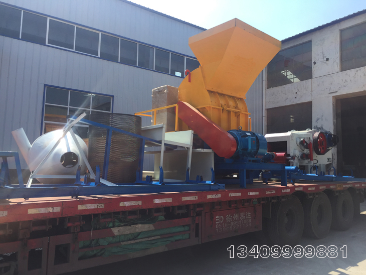 1500型木材粉碎機(jī)216鼓式破碎機(jī) 1500型木材粉碎機(jī)216鼓式破碎機(jī)