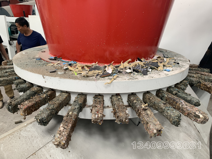 生活工業(yè)垃圾壓塊成型 生活工業(yè)垃圾壓塊成型